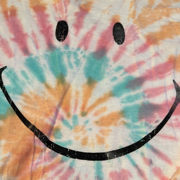 Desert Dreamer Tie-dye Oversized Long Sleeve Shirt with Smiley Face Art size O/S - Picture 1 of 8